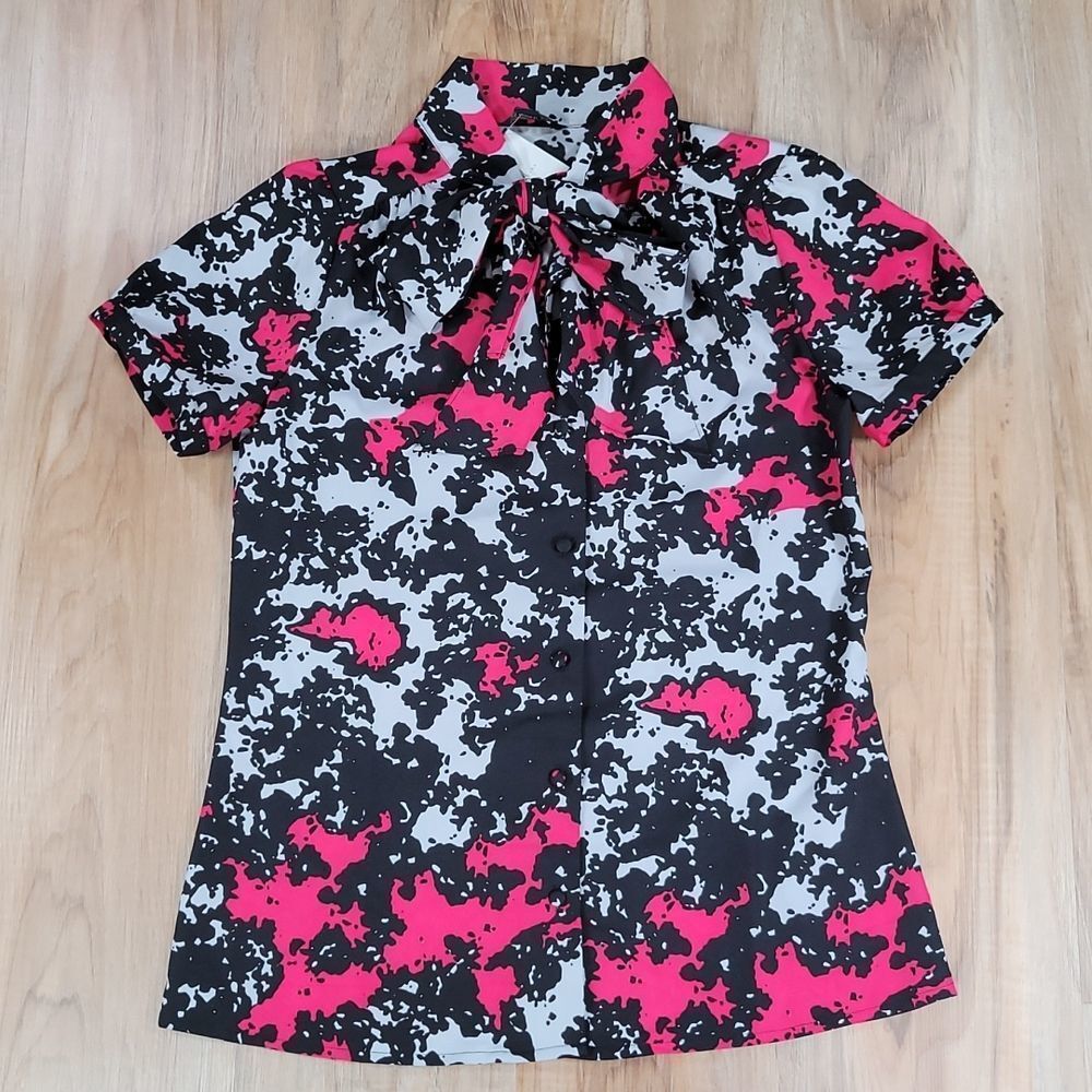 🔹️NWT Banana Republic Pink, Black, & Gray Short Sleeve Top Small